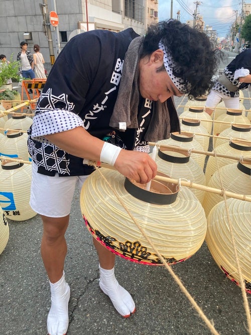 秋田竿燈まつりの様子